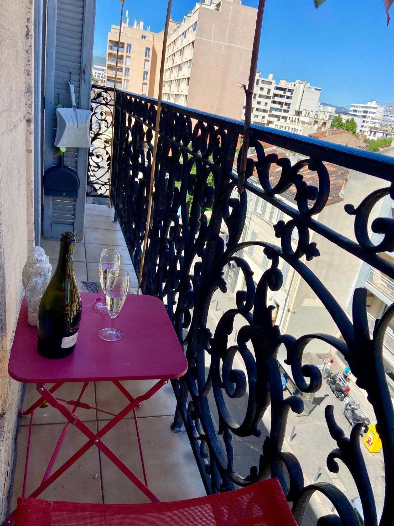 Logis Confortable - Accueillant Marseille Luaran gambar